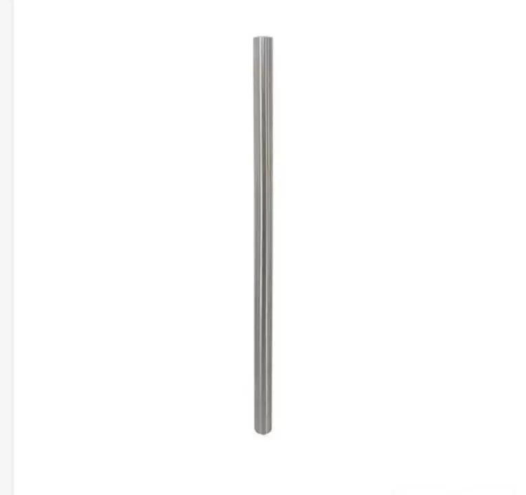 سه عدد لوله فلزی