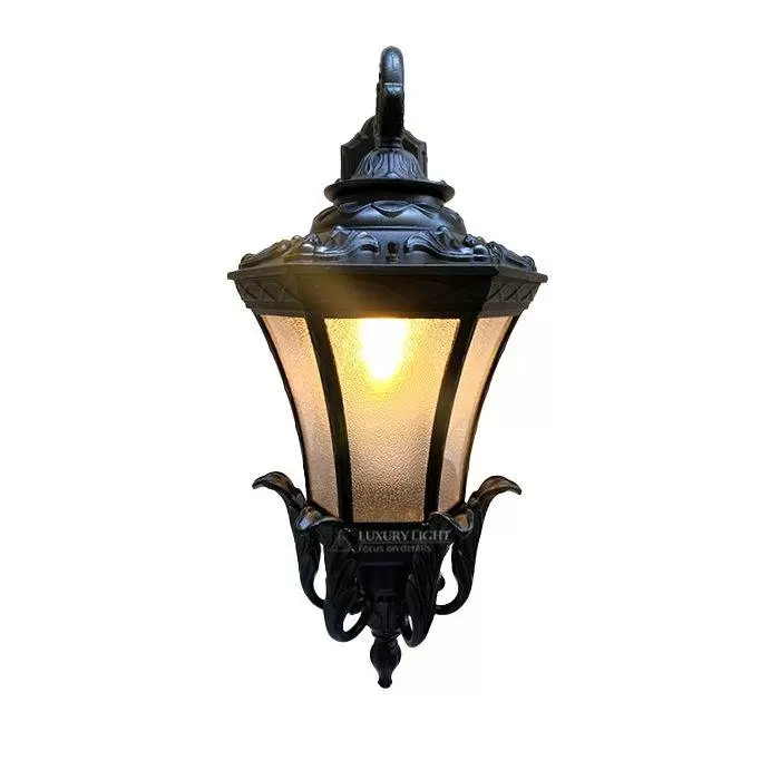 چراغ دیواری حیاطی بیتانور رادین